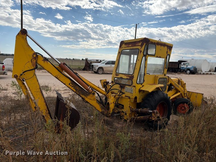 image for item FC0054 Case 580 backhoe