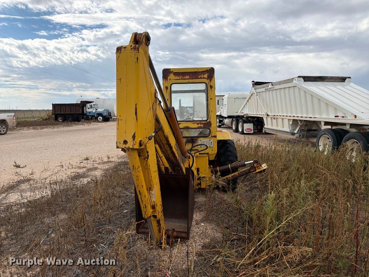 image for item FC0054 Case 580 backhoe