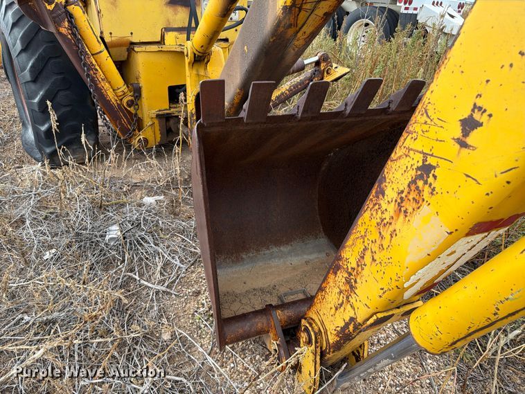 image for item FC0054 Case 580 backhoe