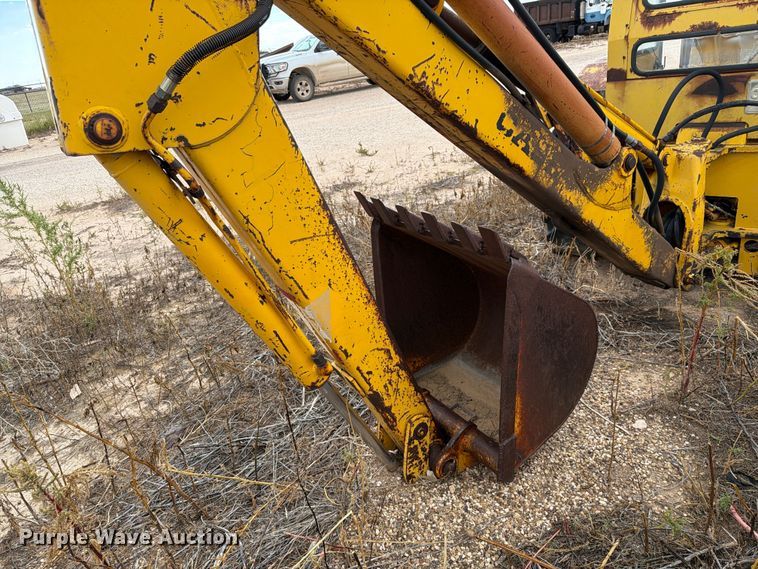 image for item FC0054 Case 580 backhoe