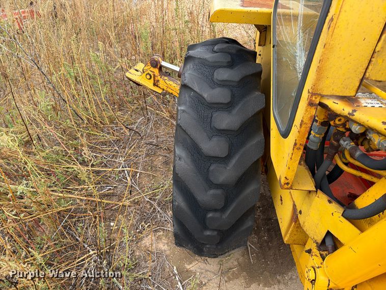 image for item FC0054 Case 580 backhoe