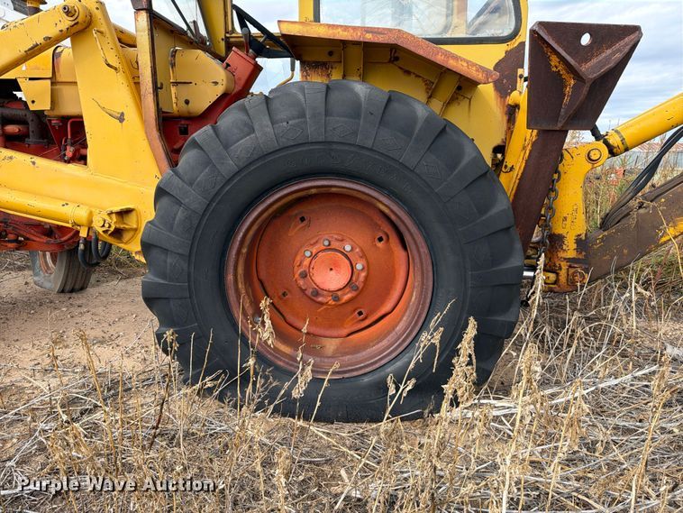 image for item FC0054 Case 580 backhoe
