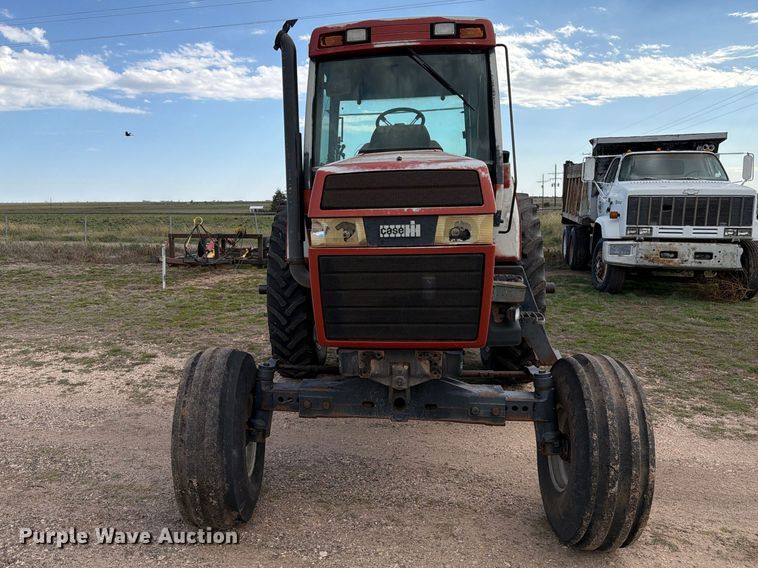 image for item FC0056 1989 Case International 7120 tractor