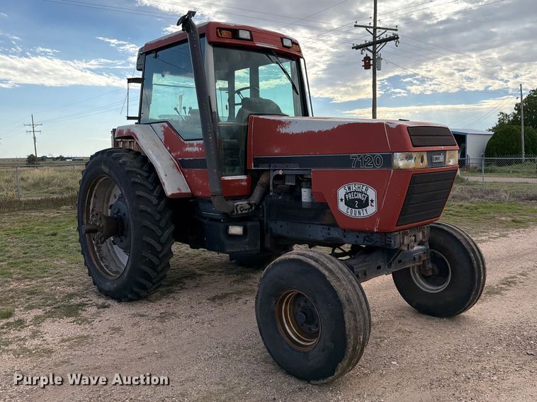 image for item FC0056 1989 Case International 7120 tractor
