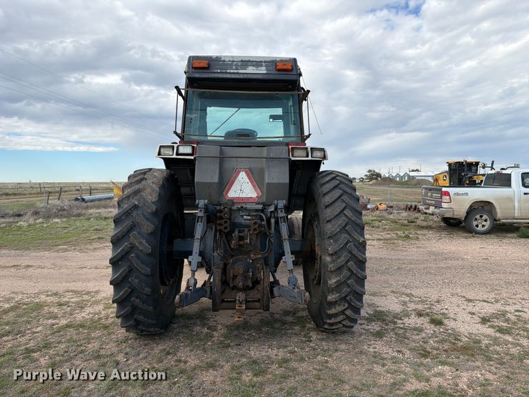 image for item FC0056 1989 Case International 7120 tractor