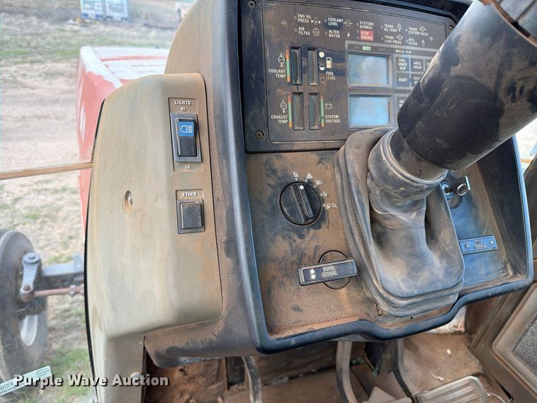 image for item FC0056 1989 Case International 7120 tractor