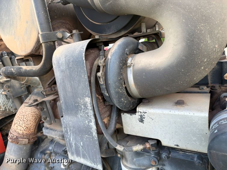 image for item FC0056 1989 Case International 7120 tractor