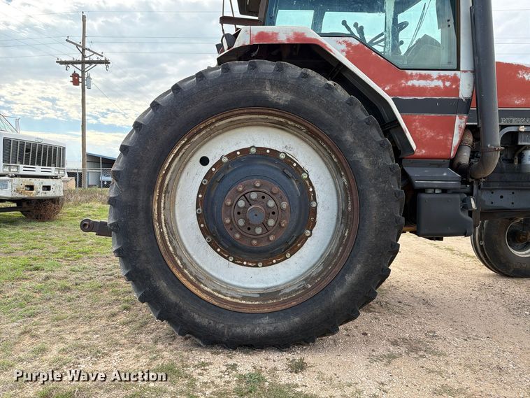 image for item FC0056 1989 Case International 7120 tractor