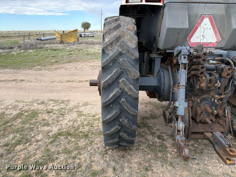 image for item FC0056 1989 Case International 7120 tractor
