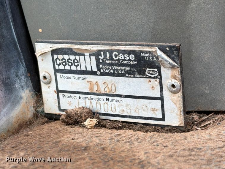 image for item FC0056 1989 Case International 7120 tractor