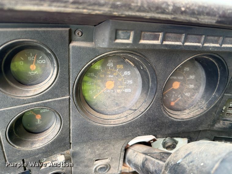 image for item FC0057 1985 Chevrolet Kodiak 70 dump truck