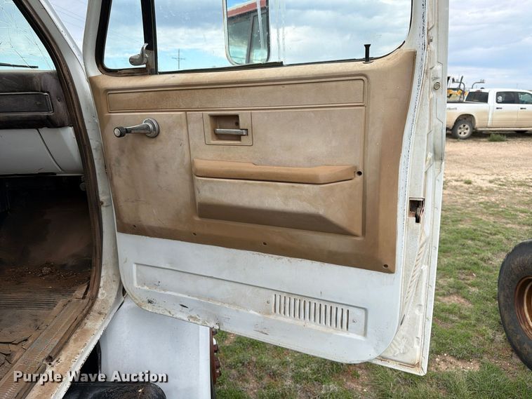 image for item FC0057 1985 Chevrolet Kodiak 70 dump truck