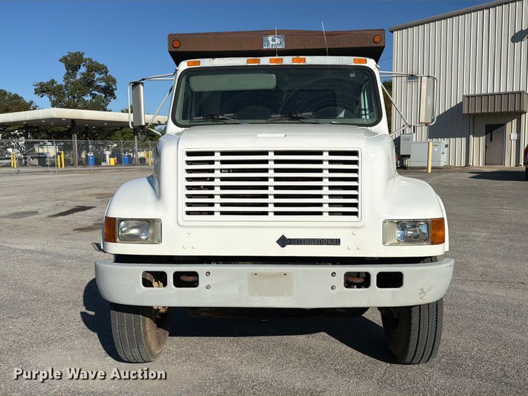 image for item FC3422 2001 International 4700 dump truck