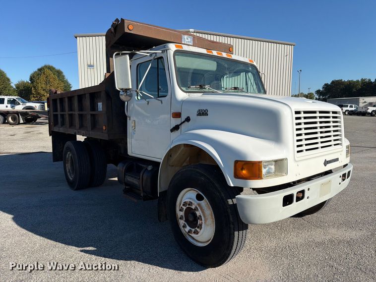 image for item FC3422 2001 International 4700 dump truck