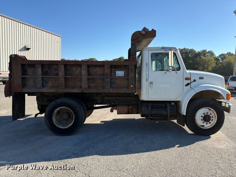 image for item FC3422 2001 International 4700 dump truck