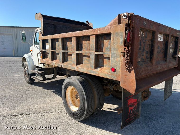 image for item FC3422 2001 International 4700 dump truck