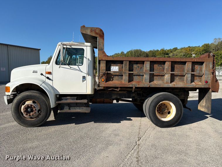 image for item FC3422 2001 International 4700 dump truck