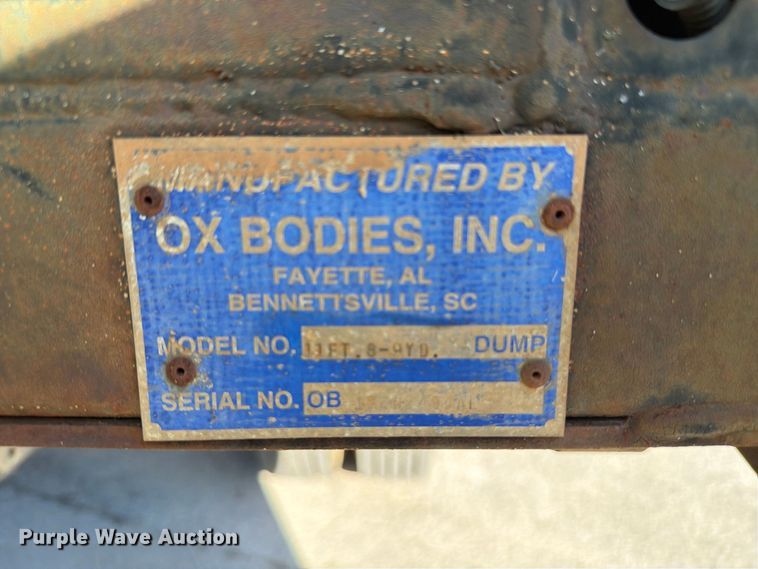 image for item FC3422 2001 International 4700 dump truck