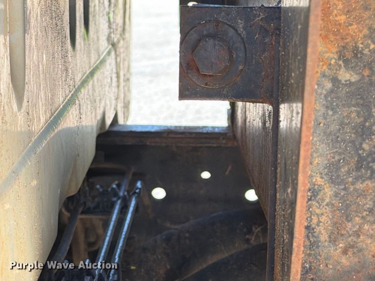 image for item FC3422 2001 International 4700 dump truck