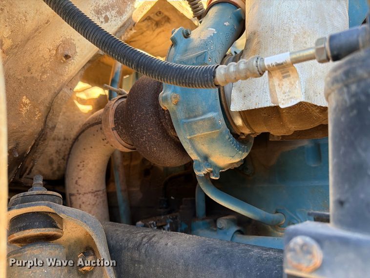 image for item FC3422 2001 International 4700 dump truck