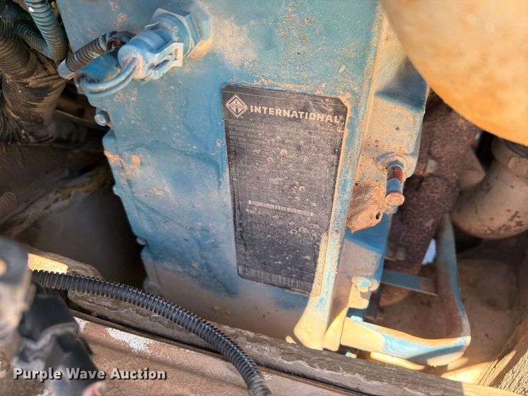 image for item FC3422 2001 International 4700 dump truck