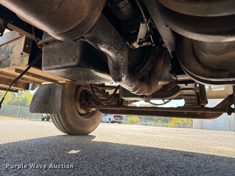 image for item FC3422 2001 International 4700 dump truck