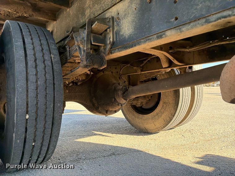 image for item FC3422 2001 International 4700 dump truck