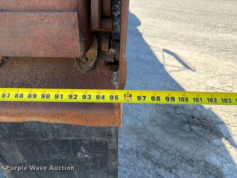 image for item FC3423 2001 International F4900 dump truck