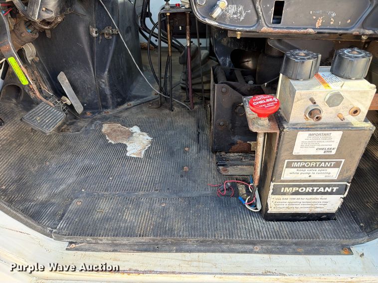image for item FC3423 2001 International F4900 dump truck