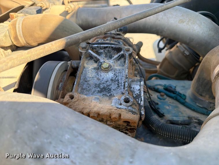 image for item FC3423 2001 International F4900 dump truck