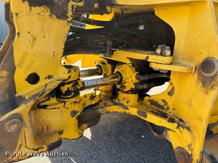 image for item FC3424 2001 New Holland LB90 backhoe