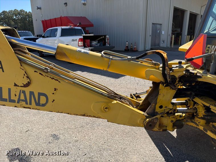 image for item FC3424 2001 New Holland LB90 backhoe
