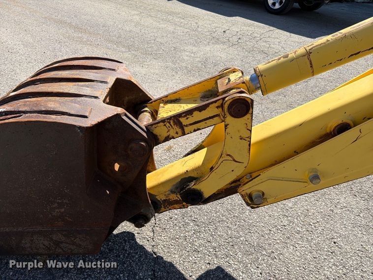 image for item FC3424 2001 New Holland LB90 backhoe