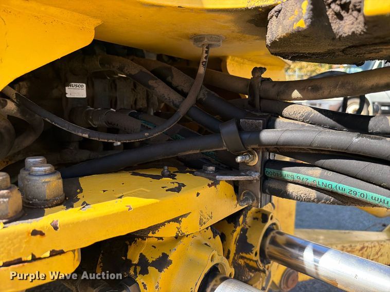 image for item FC3424 2001 New Holland LB90 backhoe