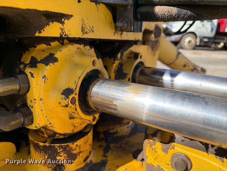 image for item FC3424 2001 New Holland LB90 backhoe