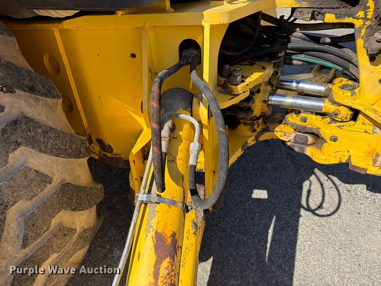 image for item FC3424 2001 New Holland LB90 backhoe