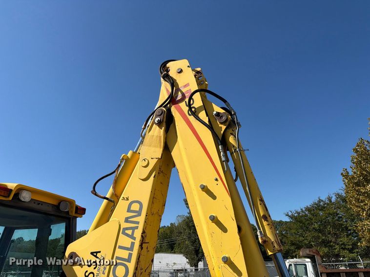 image for item FC3424 2001 New Holland LB90 backhoe
