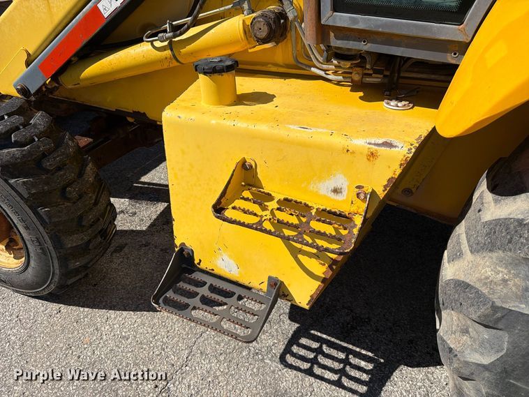 image for item FC3424 2001 New Holland LB90 backhoe