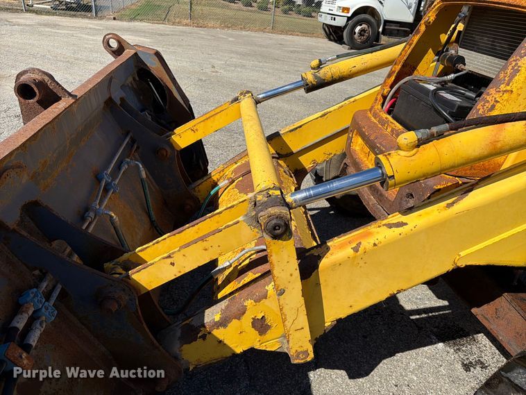 image for item FC3424 2001 New Holland LB90 backhoe