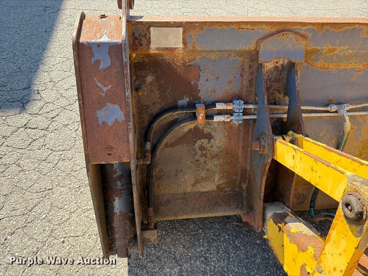 image for item FC3424 2001 New Holland LB90 backhoe
