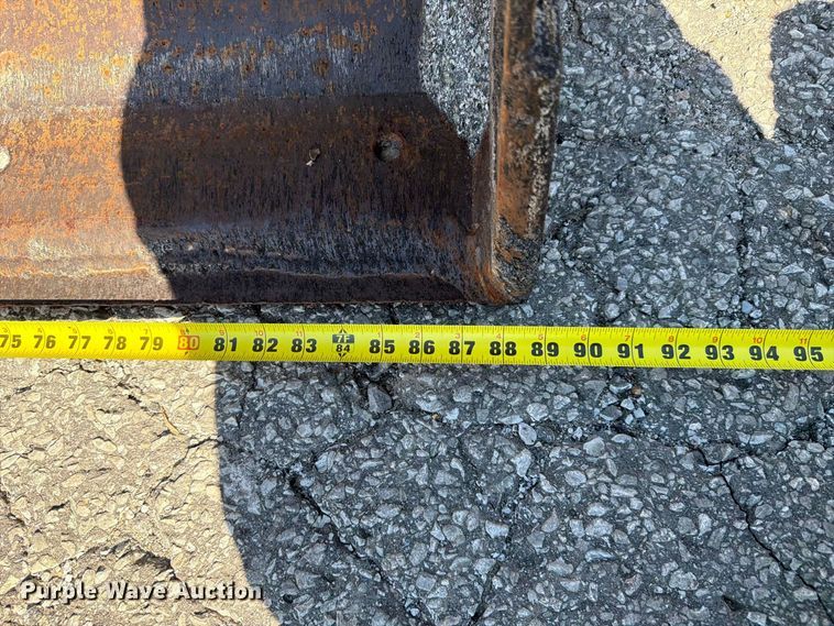 image for item FC3424 2001 New Holland LB90 backhoe