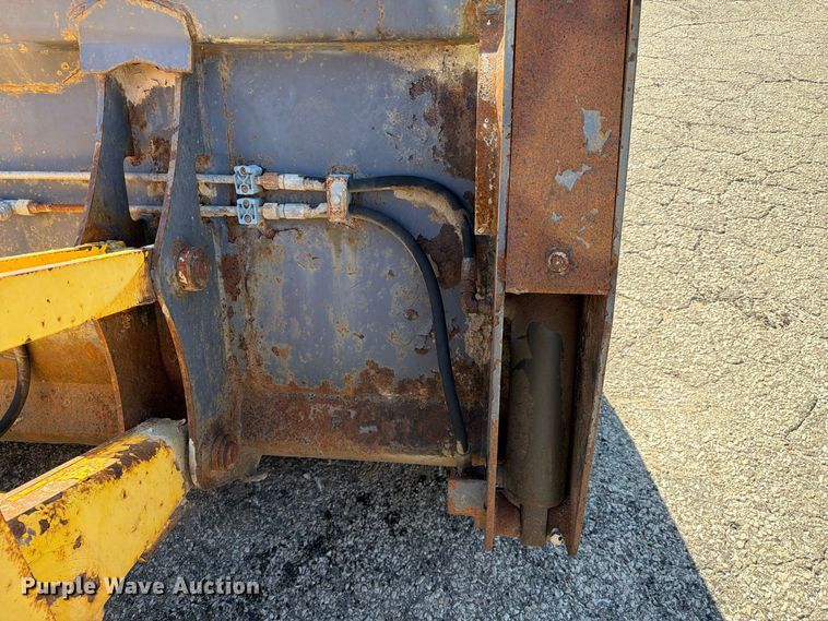 image for item FC3424 2001 New Holland LB90 backhoe