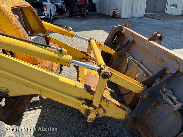 image for item FC3424 2001 New Holland LB90 backhoe