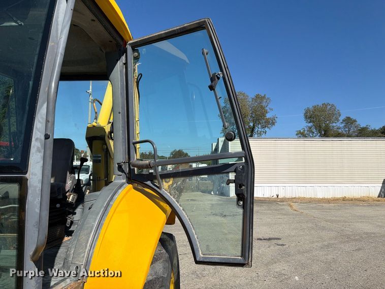 image for item FC3424 2001 New Holland LB90 backhoe