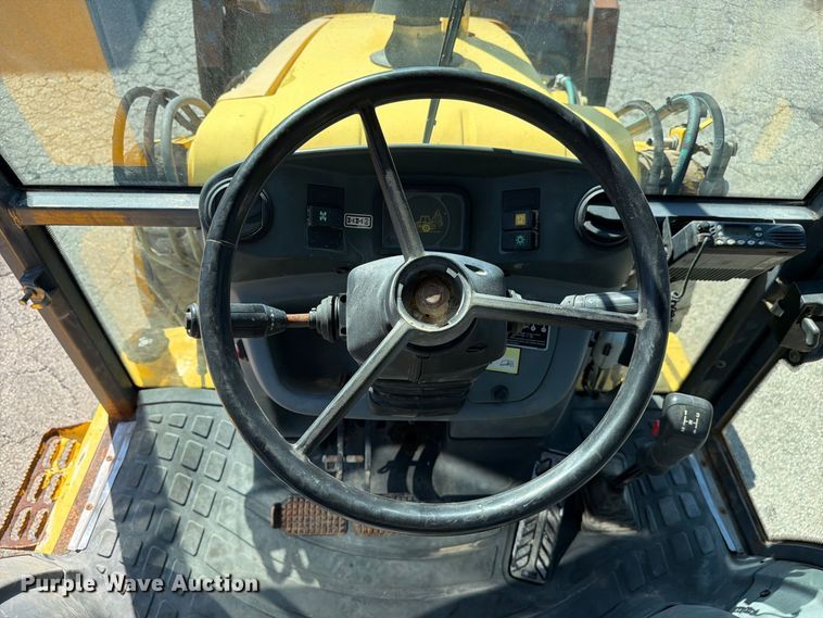 image for item FC3424 2001 New Holland LB90 backhoe