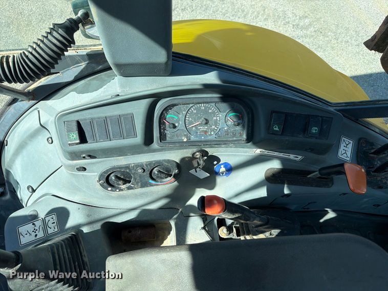 image for item FC3424 2001 New Holland LB90 backhoe