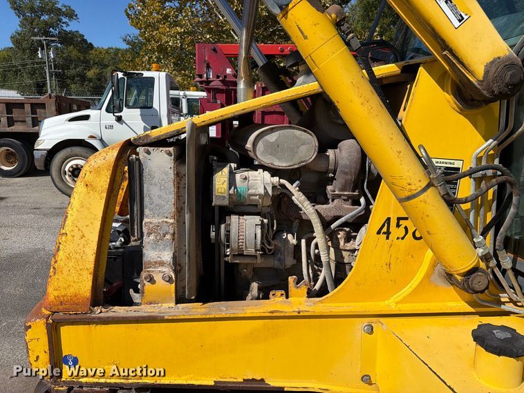 image for item FC3424 2001 New Holland LB90 backhoe