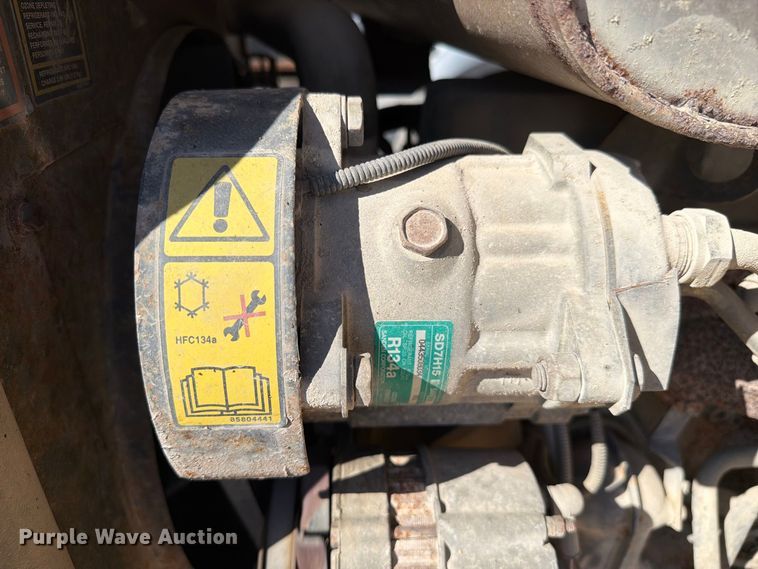 image for item FC3424 2001 New Holland LB90 backhoe
