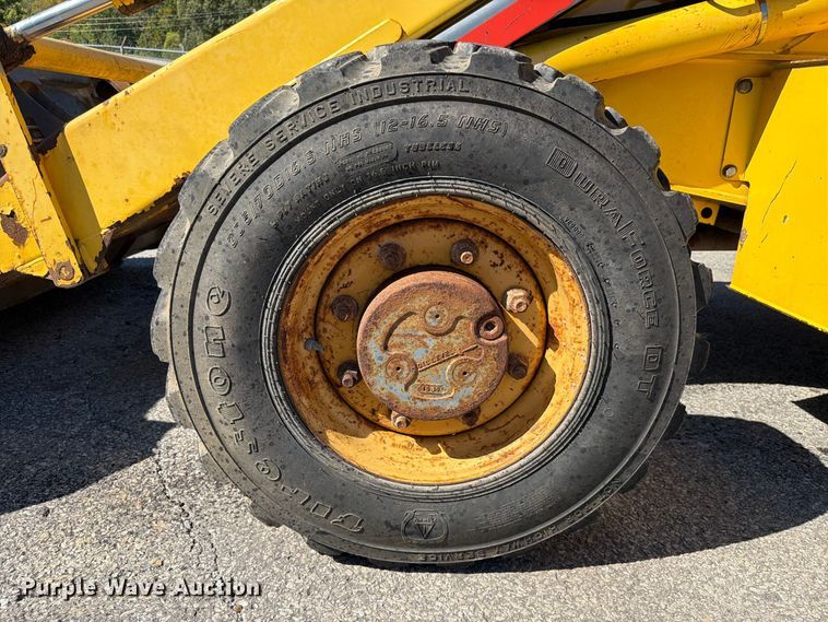 image for item FC3424 2001 New Holland LB90 backhoe