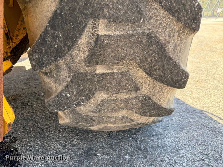 image for item FC3424 2001 New Holland LB90 backhoe